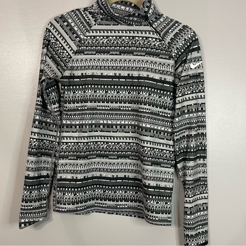 Girls Long Sleeve Nike XL